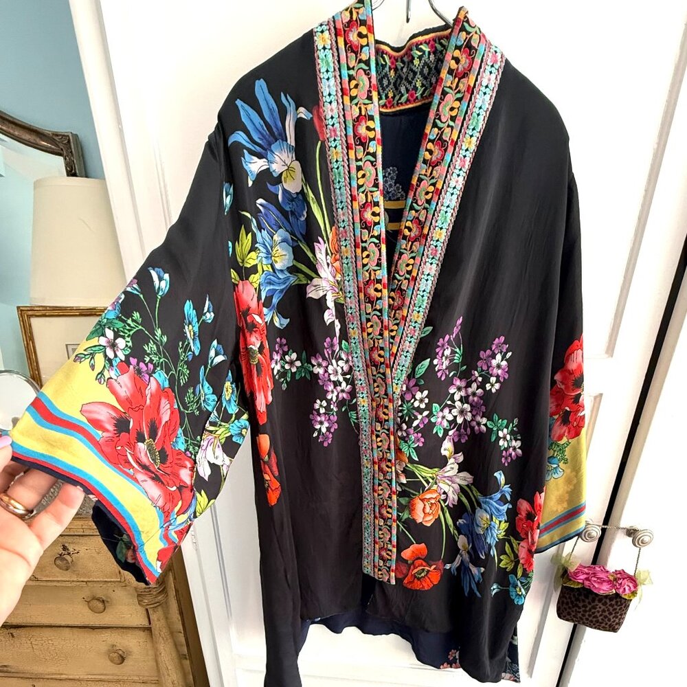 Johnny Was Printed Silk Reversible Kimono-Style Jacket (Medium)